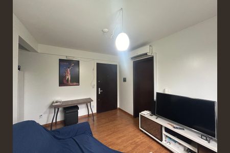 Apartamento à venda com 42m², 1 quarto e 1 vagaSala