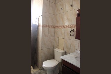 Casa à venda com 90m², 2 quartos e 3 vagasBanheiro social