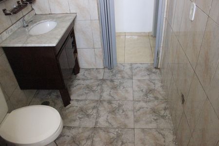 Casa à venda com 90m², 2 quartos e 3 vagasBanheiro social