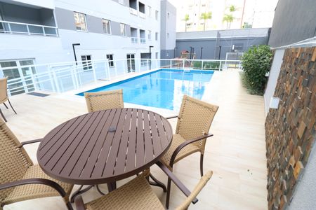 Apartamento à venda com 31m², 1 quarto e sem vagaÁrea comum - Piscina