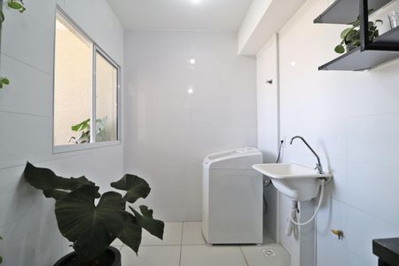 Apartamento para alugar com 56m², 2 quartos e 1 vagaÁrea de Serviço