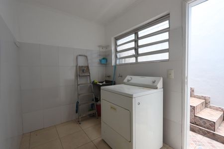 Casa à venda com 200m², 3 quartos e 2 vagasLavanderia