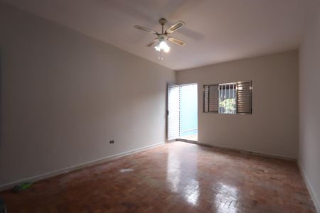 Casa à venda com 200m², 3 quartos e 2 vagasQuarto 3