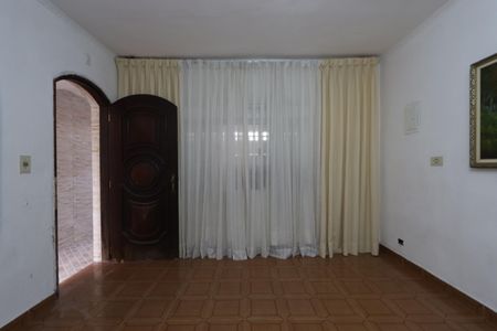 Casa à venda com 200m², 3 quartos e 2 vagasSala