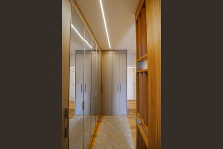 Foto 14 de apartamento à venda com 4 quartos, 227m² em Vila Sao Francisco (Zona Sul), São Paulo