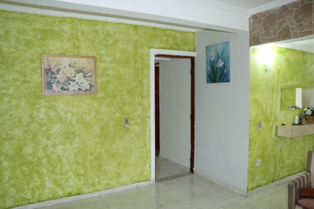 Sala de casa para alugar com 3 quartos, 130m² em Centro, Cotia
