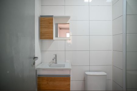 Apartamento à venda com 40m², 2 quartos e sem vaga Apartamento à venda com 40m², 2 quartos e sem vagaBanheiro