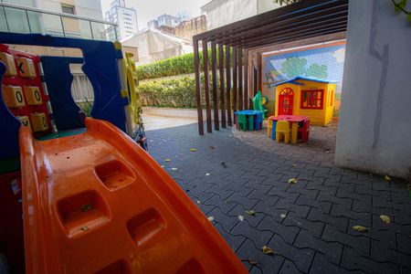 Apartamento à venda com 138m², 2 quartos e 2 vagasÁrea comum - Playground