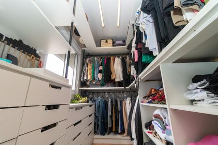 Apartamento à venda com 138m², 2 quartos e 2 vagasCloset da Suíte