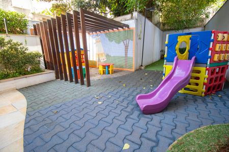 Apartamento à venda com 138m², 2 quartos e 2 vagasÁrea comum - Playground