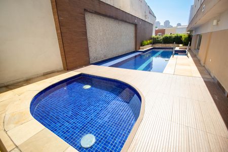 Apartamento à venda com 138m², 2 quartos e 2 vagasÁrea comum - Piscina