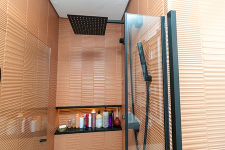 Apartamento à venda com 138m², 2 quartos e 2 vagasBanheiro da Suíte