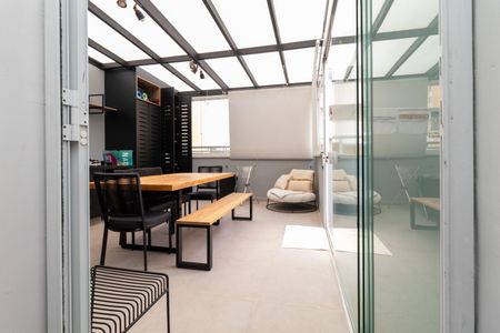 Apartamento à venda com 138m², 2 quartos e 2 vagasCobertura