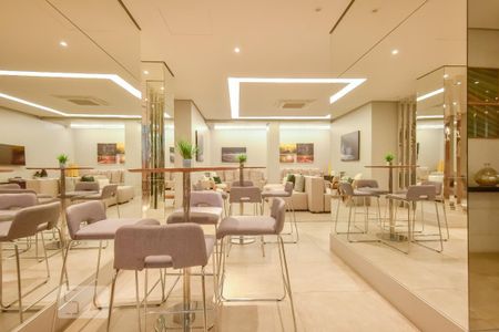 Apartamento à venda com 47m², 1 quarto e 1 vaga Apartamento à venda com 47m², 1 quarto e 1 vagaÁrea comum - Salão de festas