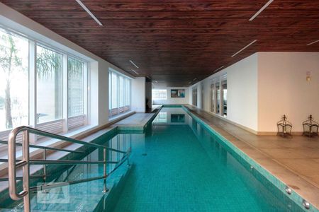 Apartamento à venda com 47m², 1 quarto e 1 vaga Apartamento à venda com 47m², 1 quarto e 1 vagaÁrea comum - Piscina