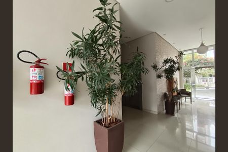 Apartamento para alugar com 73m², 2 quartos e 1 vaga Apartamento para alugar com 73m², 2 quartos e 1 vagaHall social