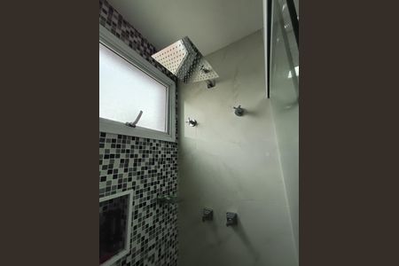 Apartamento para alugar com 73m², 2 quartos e 1 vaga Apartamento para alugar com 73m², 2 quartos e 1 vagaBanheiro da Suíte