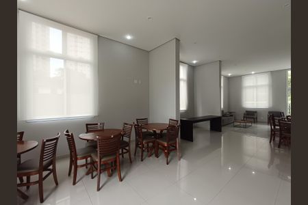 Apartamento para alugar com 73m², 2 quartos e 1 vaga Apartamento para alugar com 73m², 2 quartos e 1 vagaÁrea comum - Salão de festas