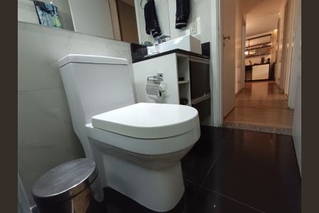 Apartamento para alugar com 73m², 2 quartos e 1 vaga Apartamento para alugar com 73m², 2 quartos e 1 vagaBanheiro da Suíte