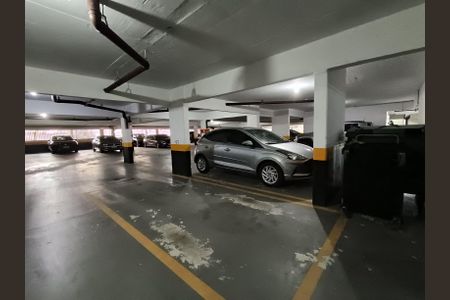 Apartamento para alugar com 73m², 2 quartos e 1 vaga Apartamento para alugar com 73m², 2 quartos e 1 vagaGaragem