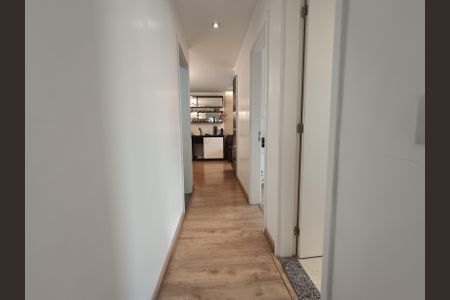 Apartamento para alugar com 73m², 2 quartos e 1 vaga Apartamento para alugar com 73m², 2 quartos e 1 vagaCorredor