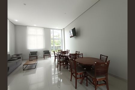 Apartamento para alugar com 73m², 2 quartos e 1 vaga Apartamento para alugar com 73m², 2 quartos e 1 vagaÁrea comum - Salão de festas