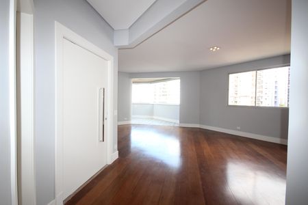 Sala de apartamento para alugar com 3 quartos, 245m² em Moema, São Paulo
