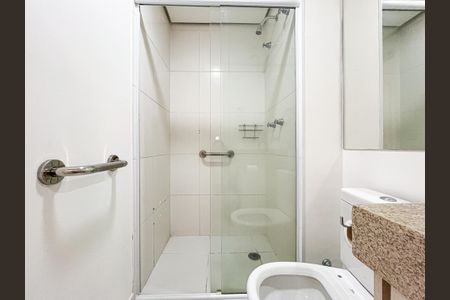 Apartamento à venda com 66m², 2 quartos e 1 vaga Apartamento à venda com 66m², 2 quartos e 1 vagaBanheiro da Suíte