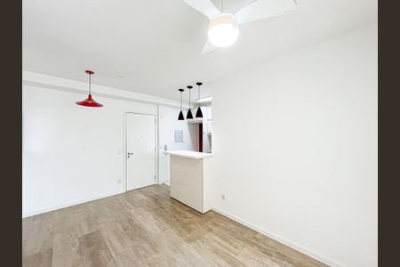 Apartamento à venda com 66m², 2 quartos e 1 vagaSala