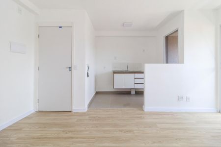 Sala de kitnet/studio para alugar com 2 quartos, 45m² em Jardim São Luís, São Paulo