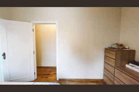 Casa à venda com 350m², 3 quartos e 4 vagas Casa à venda com 350m², 3 quartos e 4 vagasSuíte 2