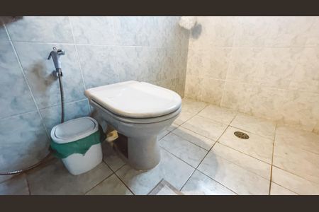 Casa à venda com 350m², 3 quartos e 4 vagas Casa à venda com 350m², 3 quartos e 4 vagasBanheiro da Suíte 1