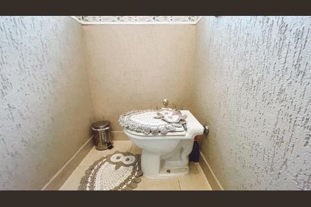 Casa à venda com 350m², 3 quartos e 4 vagas Casa à venda com 350m², 3 quartos e 4 vagasLavabo