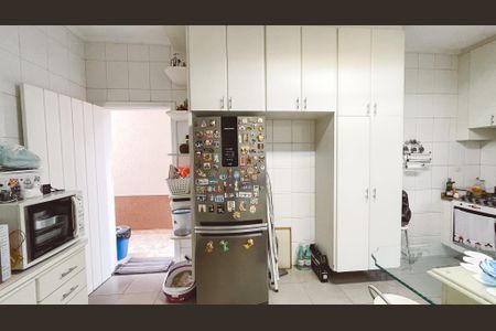 Casa à venda com 350m², 3 quartos e 4 vagas Casa à venda com 350m², 3 quartos e 4 vagasCozinha