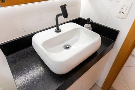 Apartamento à venda com 73m², 3 quartos e 1 vaga Apartamento à venda com 73m², 3 quartos e 1 vagaBanheiro Social