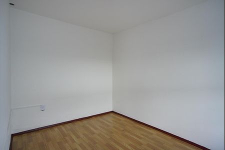 Sala de casa para alugar com 1 quarto, 44m² em Jardim Sabará, Porto Alegre