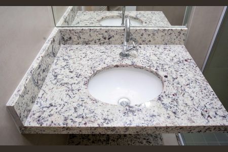 Banheiro de apartamento para alugar com 1 quarto, 21m² em Centro, Diadema