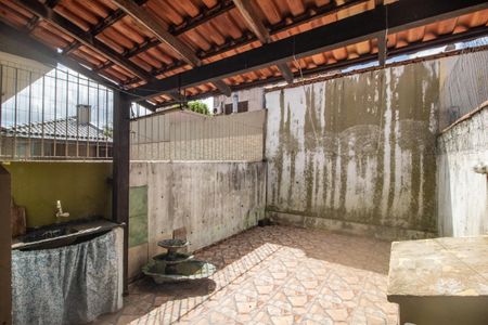 Casa à venda com 87m², 2 quartos e 1 vagaÁrea de Serviço