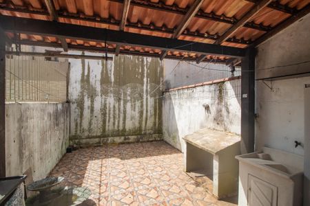 Casa à venda com 87m², 2 quartos e 1 vagaÁrea de Serviço