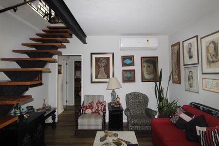 Sala  de apartamento à venda com 3 quartos, 136m² em Auxiliadora, Porto Alegre