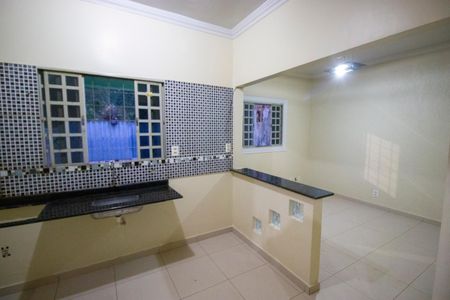Casa para alugar com 50m², 2 quartos e 2 vagasSala