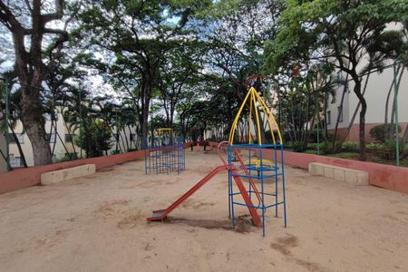 Apartamento para alugar com 52m², 2 quartos e 1 vagaÁrea comum - Playground