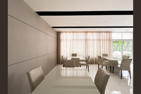 Apartamento à venda com 42m², 1 quarto e 1 vaga Apartamento à venda com 42m², 1 quarto e 1 vagaÁrea comum - Salão de festas