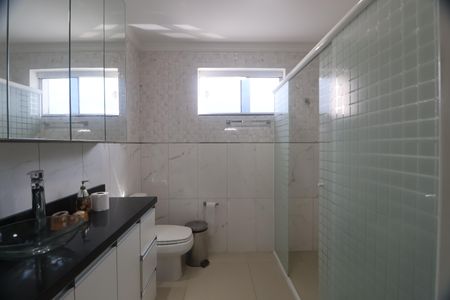 Apartamento para alugar com 120m², 4 quartos e 1 vagaBanheiro da Suíte 1