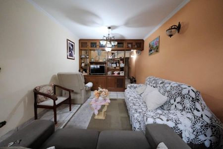 Casa à venda com 250m², 4 quartos e 4 vagasSala