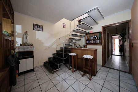 Casa à venda com 250m², 4 quartos e 4 vagasSala