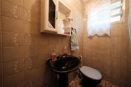 Casa à venda com 250m², 4 quartos e 4 vagasLavabo