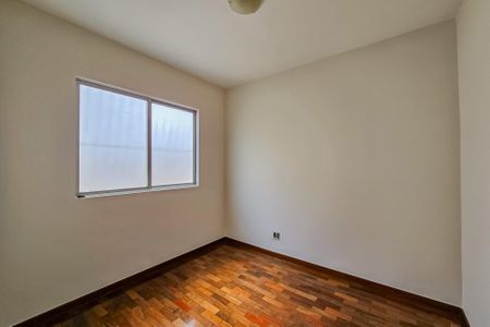 Quarto 1 de apartamento à venda com 2 quartos, 46m² em Floresta, Belo Horizonte