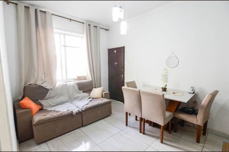Apartamento à venda com 65m², 2 quartos e 1 vagaSala
