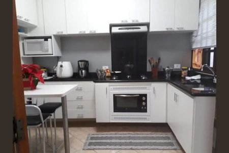 Casa à venda com 250m², 4 quartos e 3 vagas Casa à venda com 250m², 4 quartos e 3 vagasFoto 17